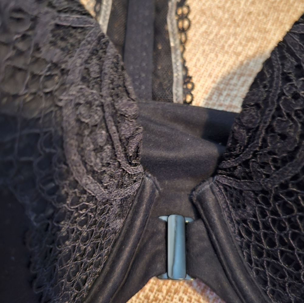 VS Racerback Demi - Picture 5 of 6